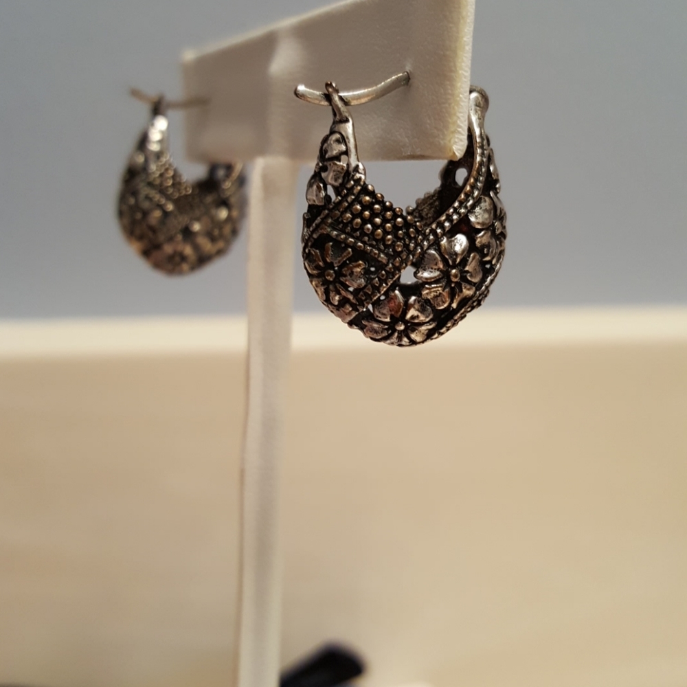 Silver pocket book earrings